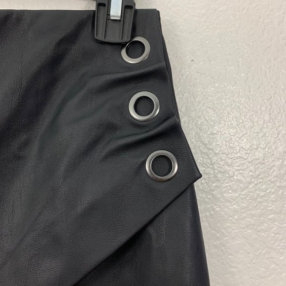 Express Pleated Faux Leather Mini Skirt Grommet - Picture 2 of 6